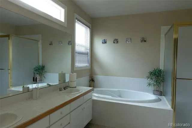 5944 S Ireland Court Aurora, CO 80016