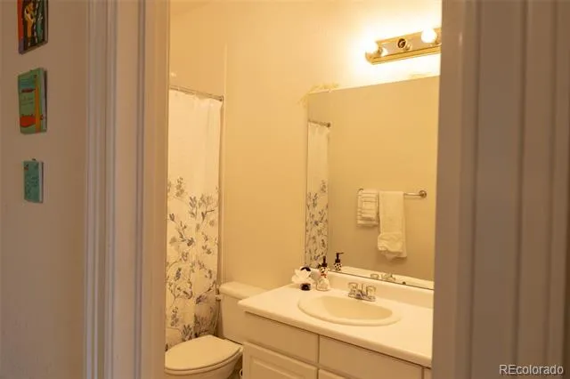 5944 S Ireland Court Aurora, CO 80016