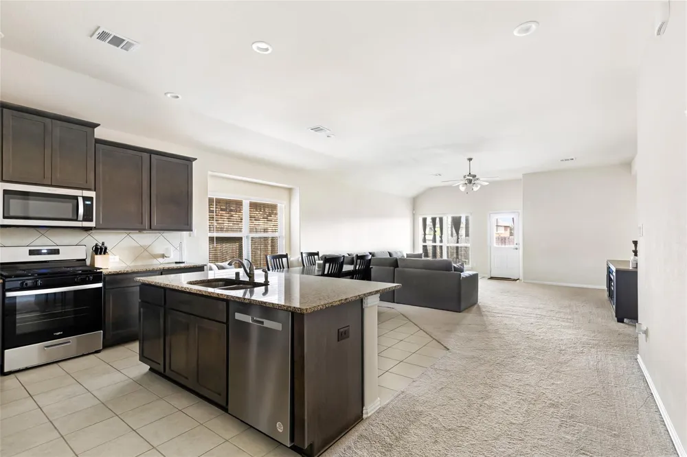 8026 Brooks Crossing Drive Baytown, TX 77521