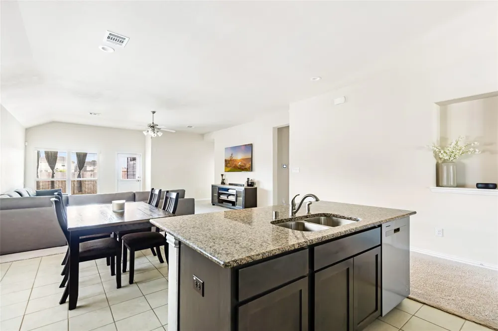 8026 Brooks Crossing Drive Baytown, TX 77521