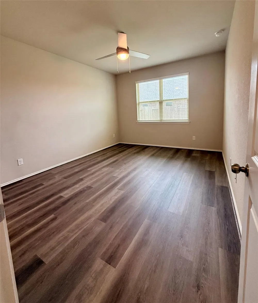 9278 Inland Leather Lane Conroe, TX 77385