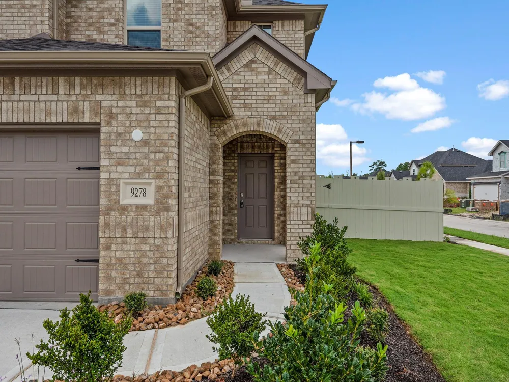 9278 Inland Leather Lane Conroe, TX 77385