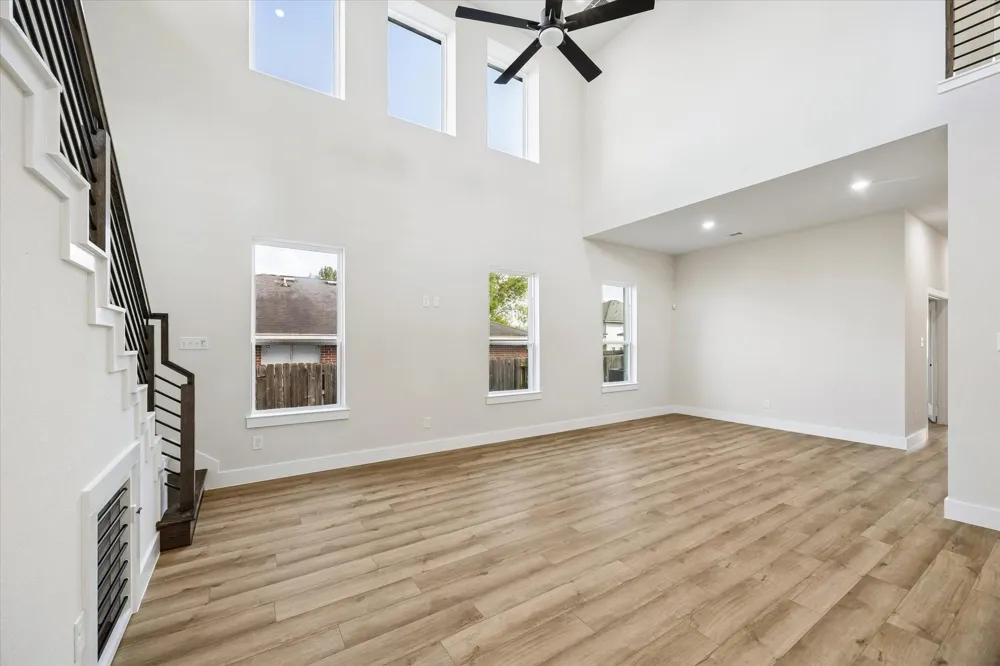 10814 Windswept Montgomery, TX 77356