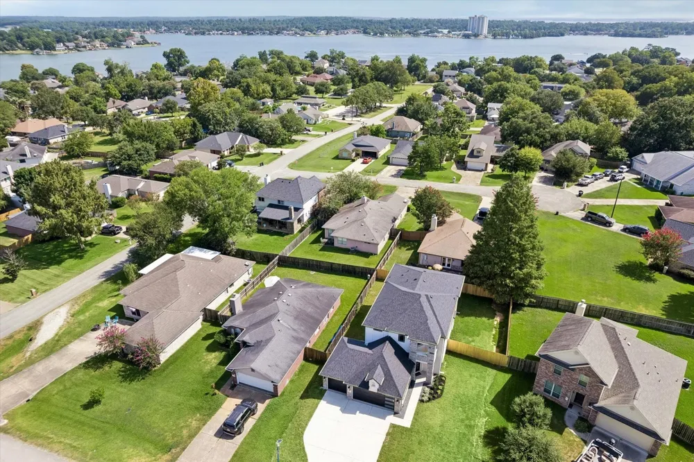 10814 Windswept Montgomery, TX 77356