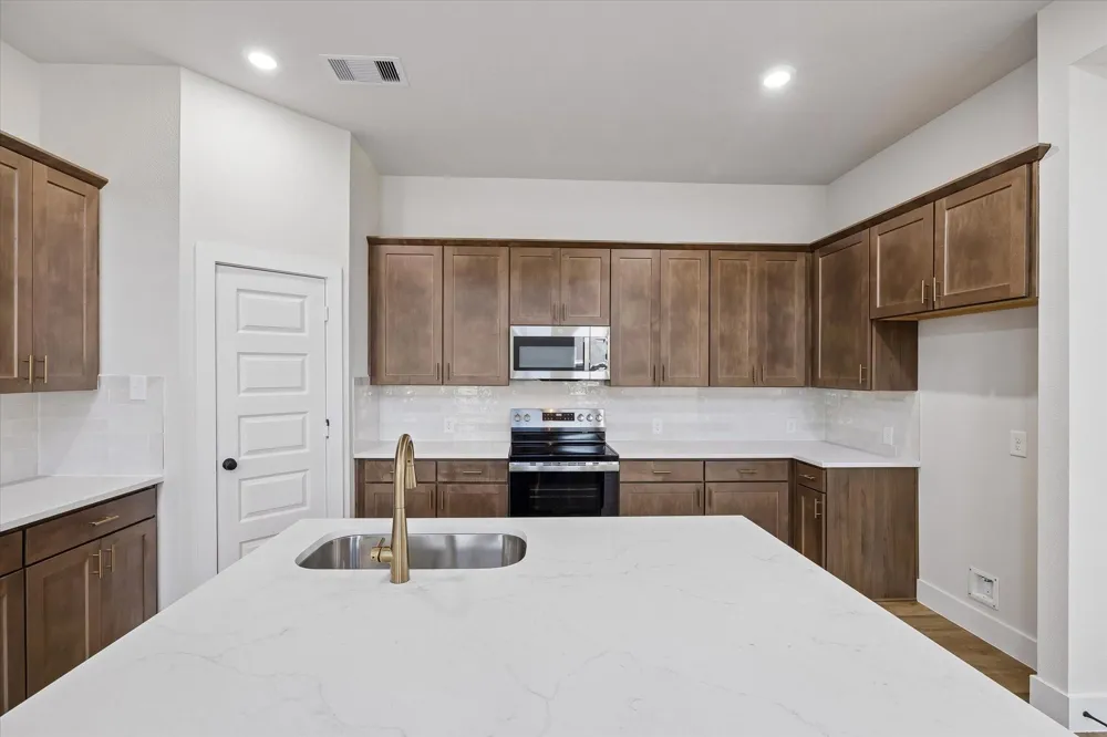 10814 Windswept Montgomery, TX 77356