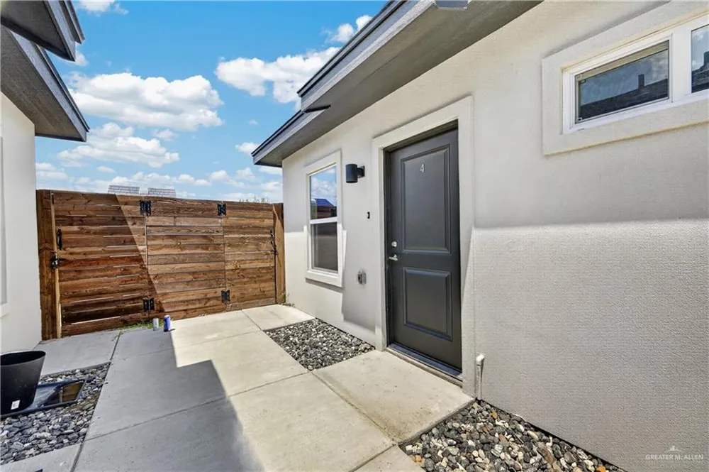 601 Coves Lane #4 Weslaco, TX 78599