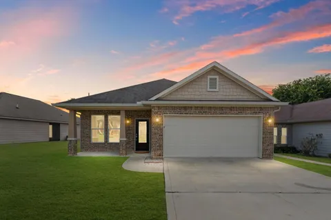 146 Snug Harbor Drive