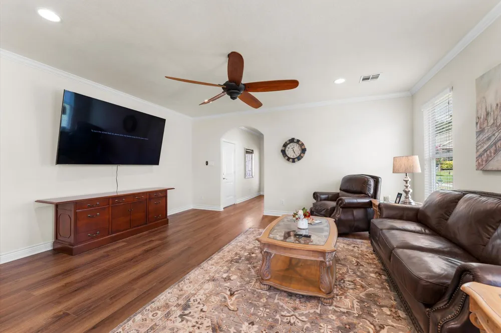 146 Snug Harbor Drive Montgomery, TX 77356