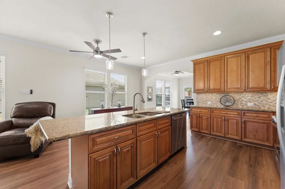 146 Snug Harbor Drive Montgomery, TX 77356