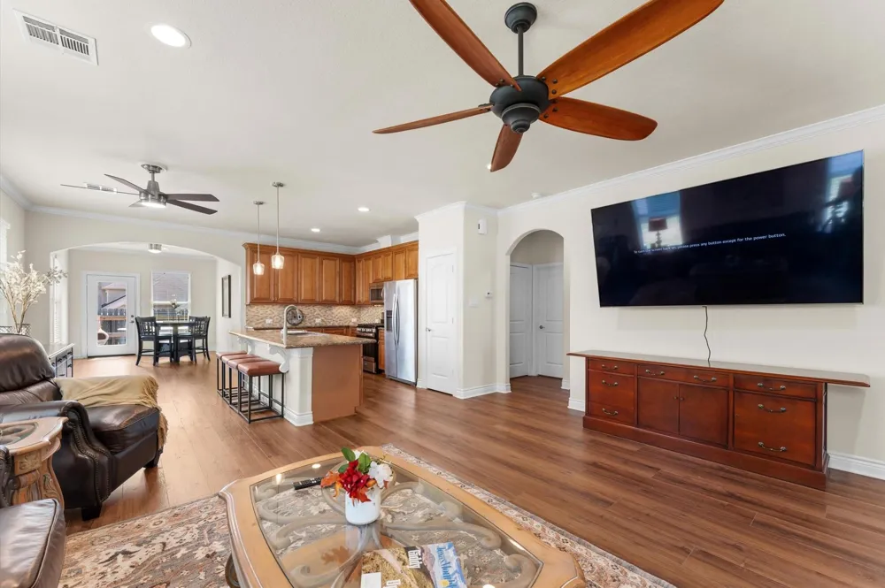 146 Snug Harbor Drive Montgomery, TX 77356