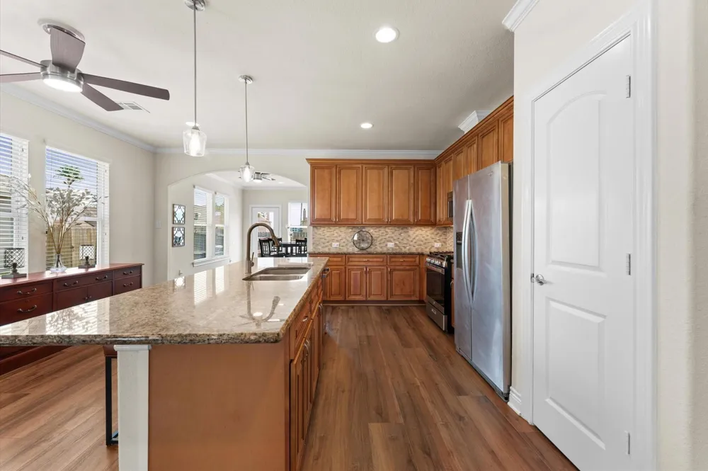 146 Snug Harbor Drive Montgomery, TX 77356