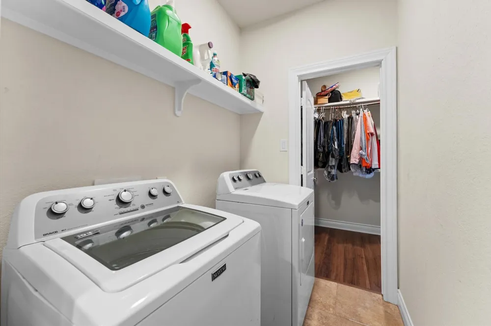 146 Snug Harbor Drive Montgomery, TX 77356