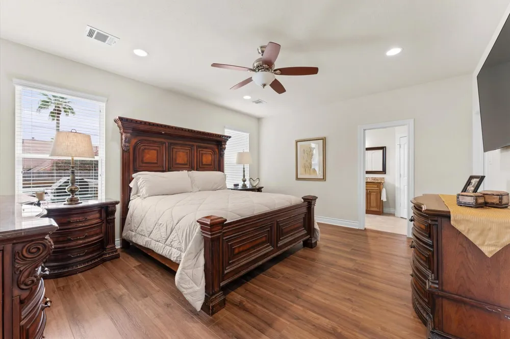 146 Snug Harbor Drive Montgomery, TX 77356