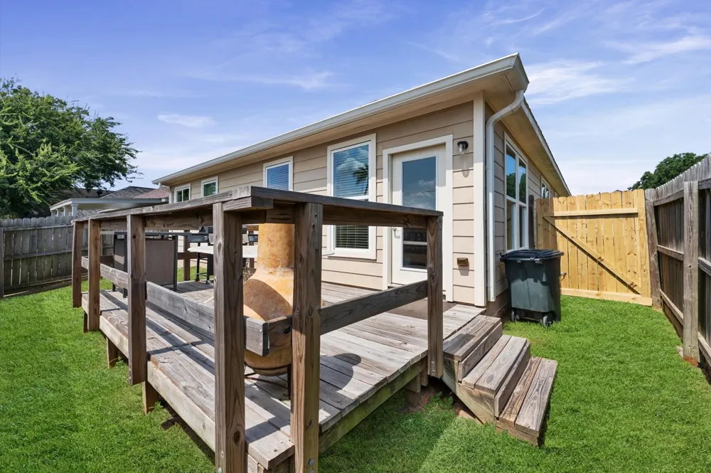 146 Snug Harbor Drive Montgomery, TX 77356