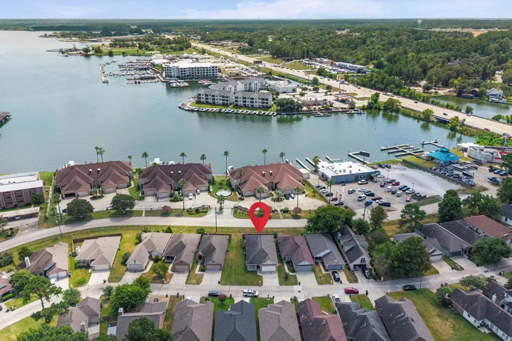 146 Snug Harbor Drive Montgomery, TX 77356