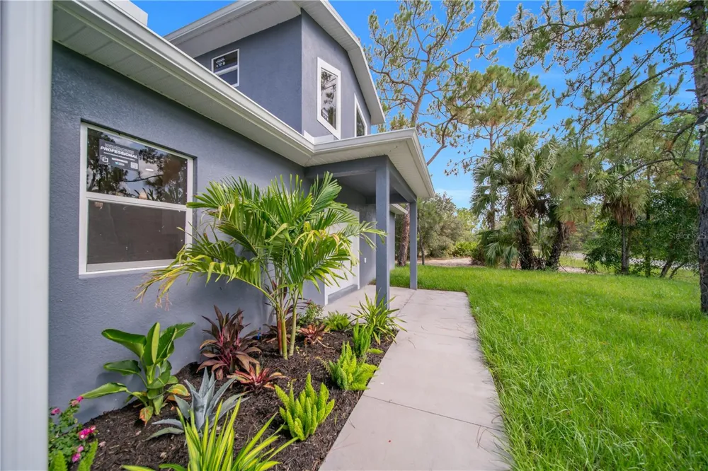 317 JOHNS AVENUE Lehigh Acres, FL 33936