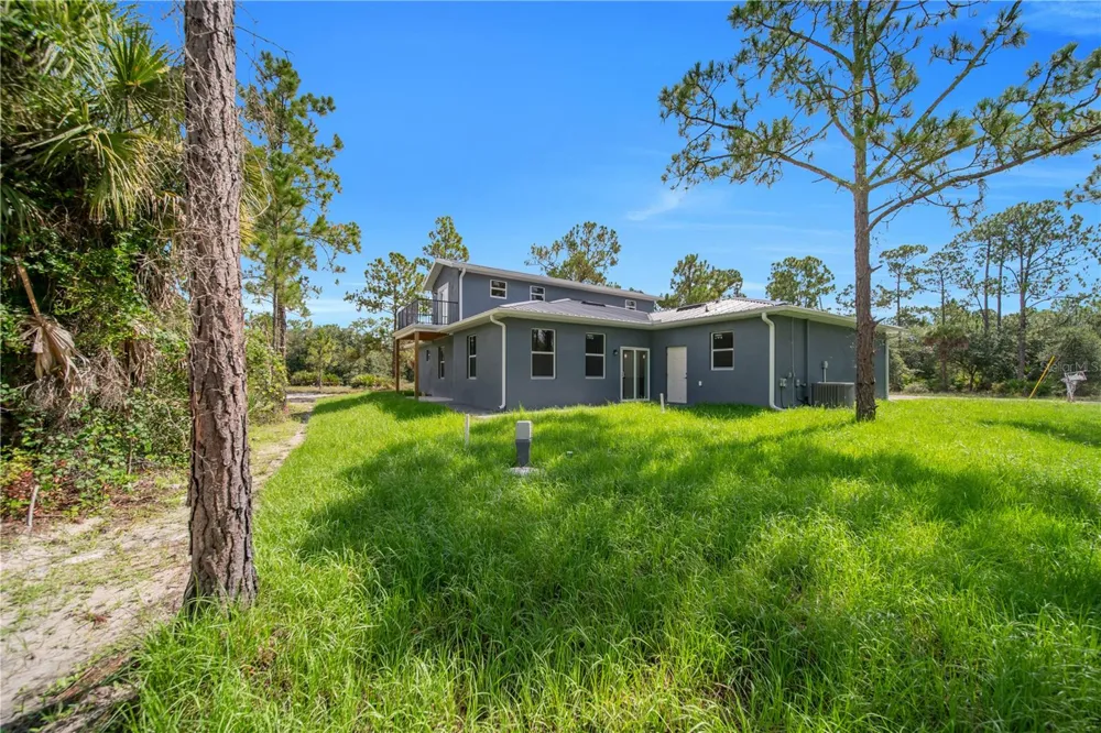 317 JOHNS AVENUE Lehigh Acres, FL 33936