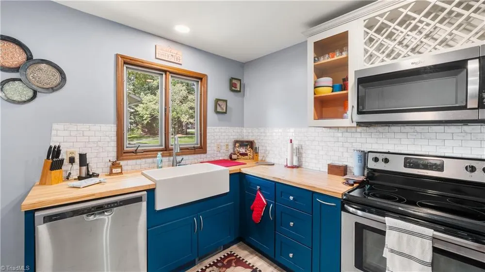 1308 Bunny Trail Winston-Salem, NC 27105