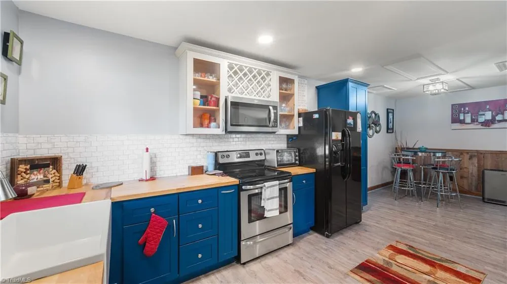 1308 Bunny Trail Winston-Salem, NC 27105
