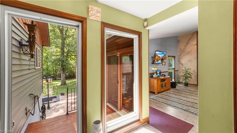1308 Bunny Trail Winston-Salem, NC 27105