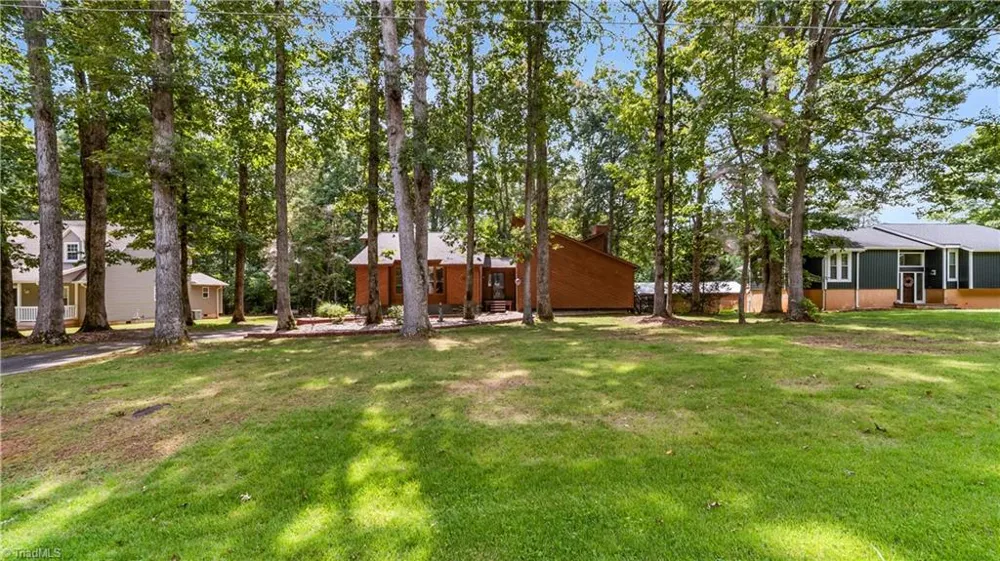 1308 Bunny Trail Winston-Salem, NC 27105