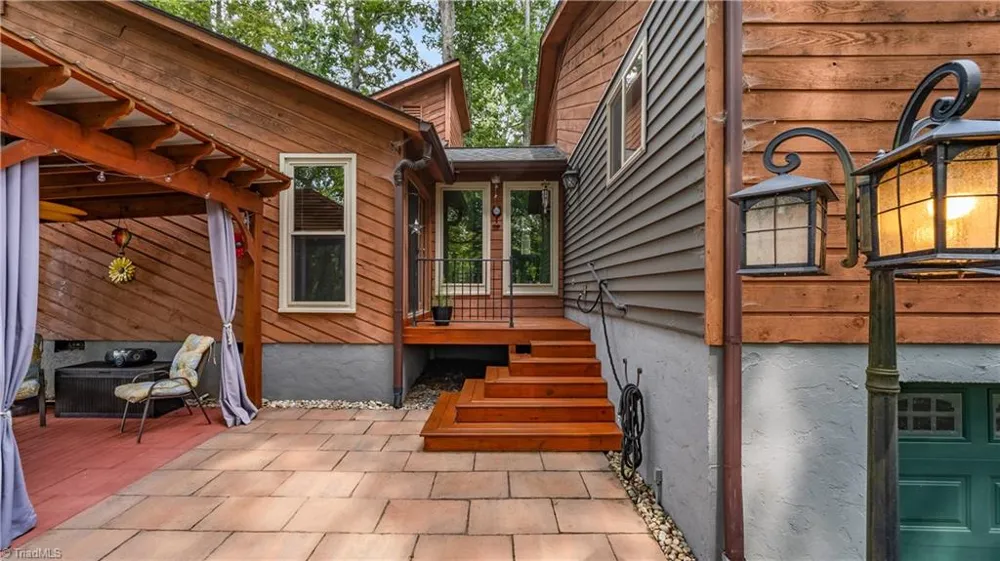 1308 Bunny Trail Winston-Salem, NC 27105