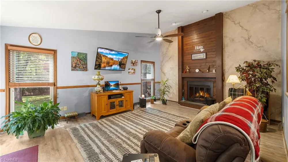 1308 Bunny Trail Winston-Salem, NC 27105