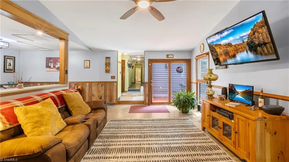 1308 Bunny Trail Winston-Salem, NC 27105