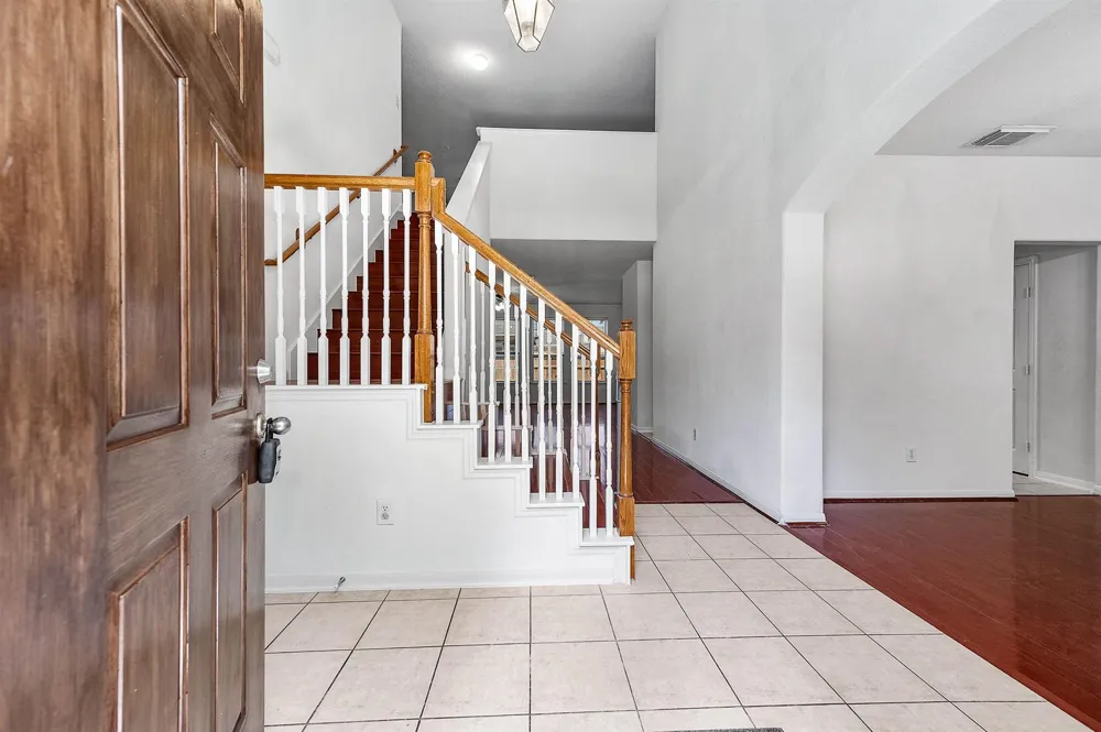 2032 Creek Shore Lane Pearland, TX 77581