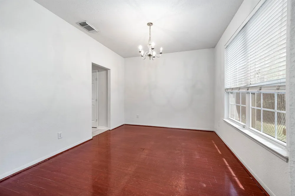 2032 Creek Shore Lane Pearland, TX 77581