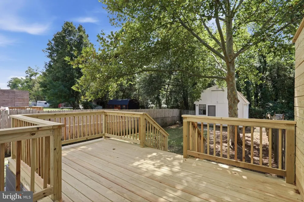 858 W 11TH STREET Front Royal, VA 22630
