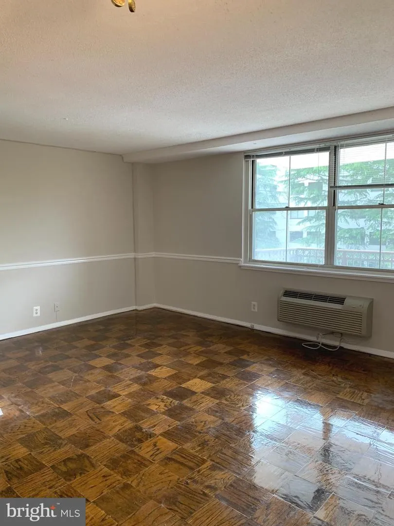 2030 ADAMS STREET #910 Arlington, VA 22201