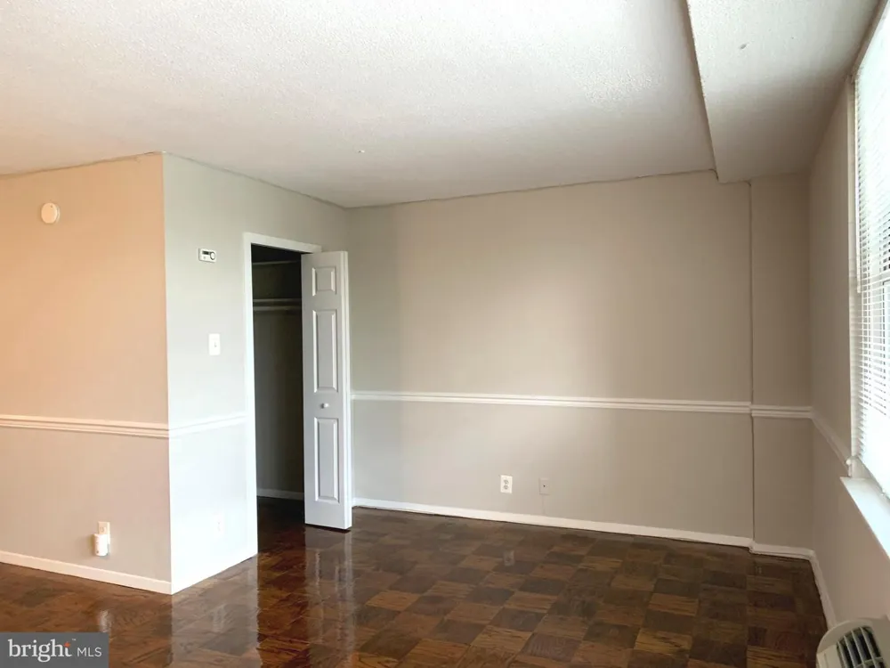 2030 ADAMS STREET #910 Arlington, VA 22201