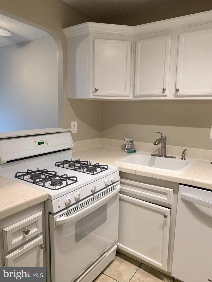 2030 ADAMS STREET #910 Arlington, VA 22201
