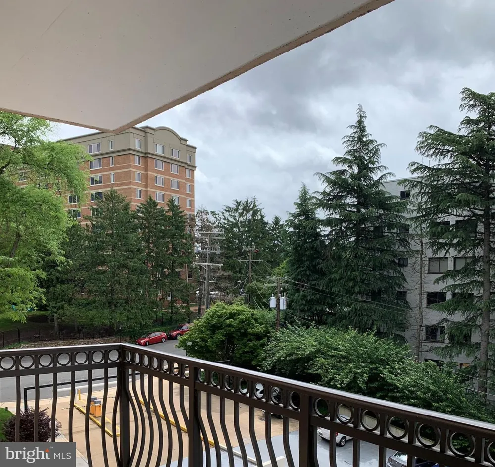 2030 ADAMS STREET #910 Arlington, VA 22201