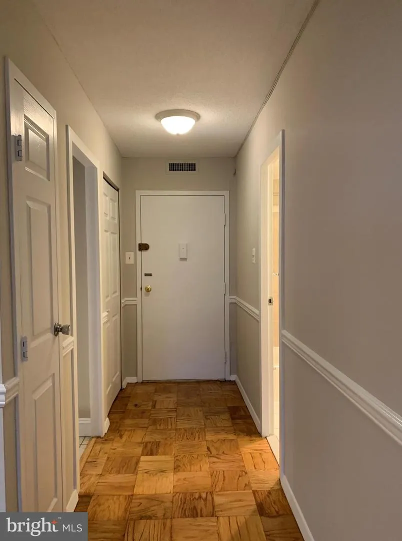 2030 ADAMS STREET #910 Arlington, VA 22201