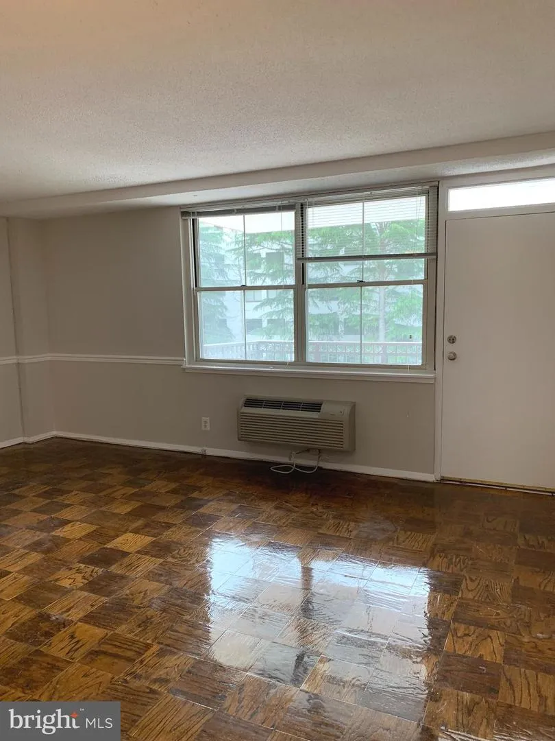 2030 ADAMS STREET #910 Arlington, VA 22201