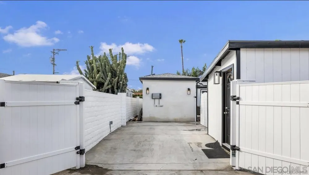1333 Nashville St San Diego, CA 92110