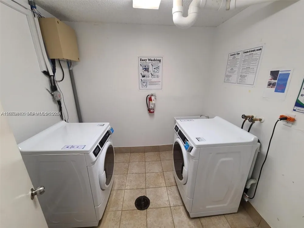 6900 E Bay Dr #9L Miami Beach, FL 33141