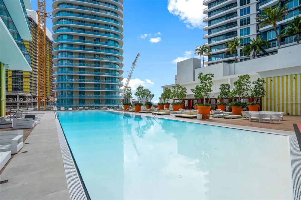 1300 S Miami Ave #PH5209 Miami, FL 33130