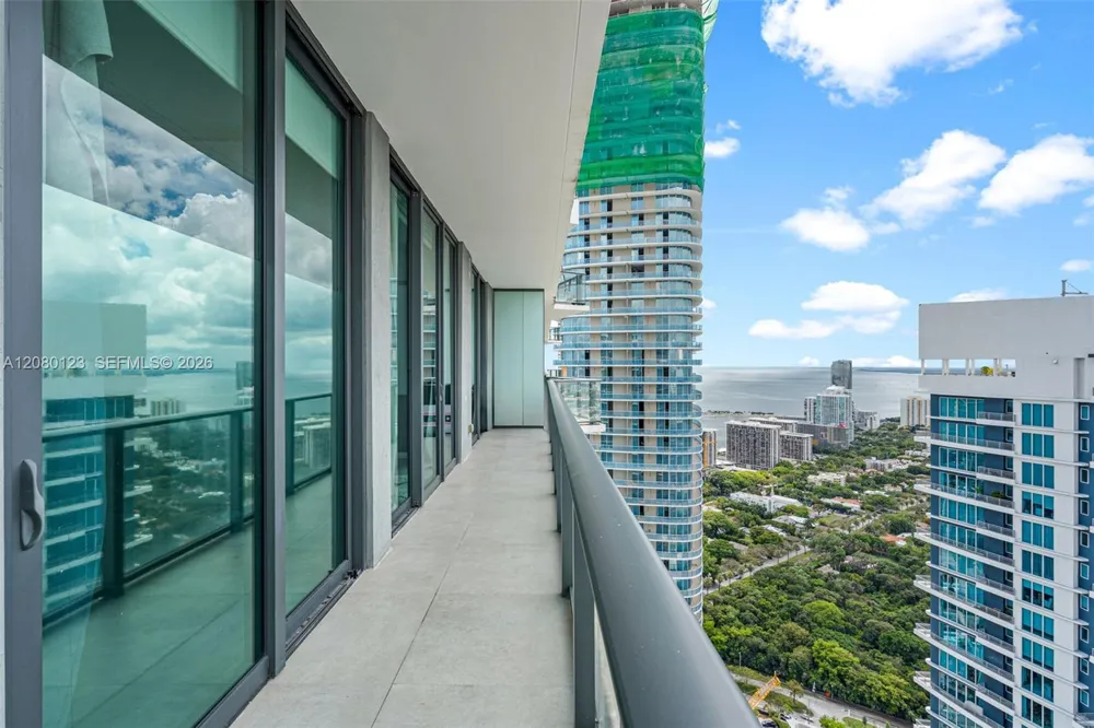 1300 S Miami Ave #PH5209 Miami, FL 33130