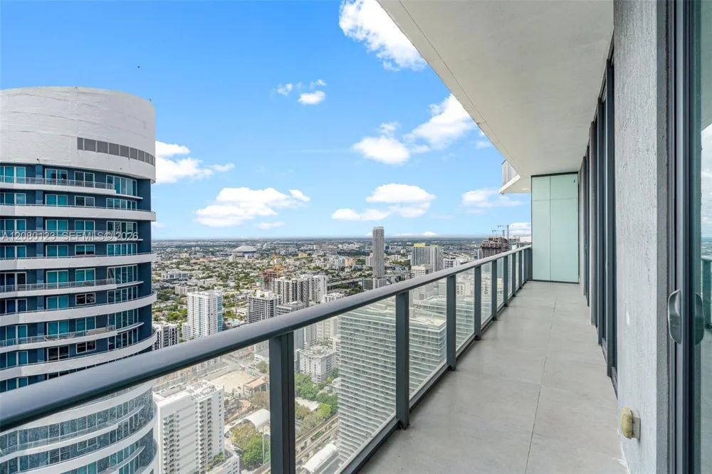 1300 S Miami Ave #PH5209 Miami, FL 33130