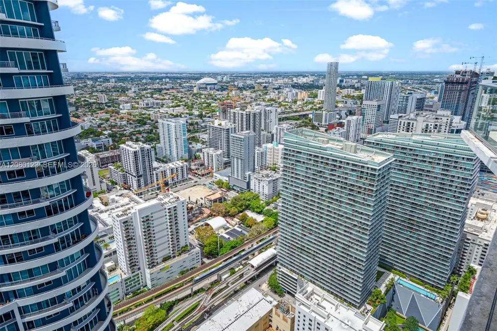 1300 S Miami Ave #PH5209 Miami, FL 33130