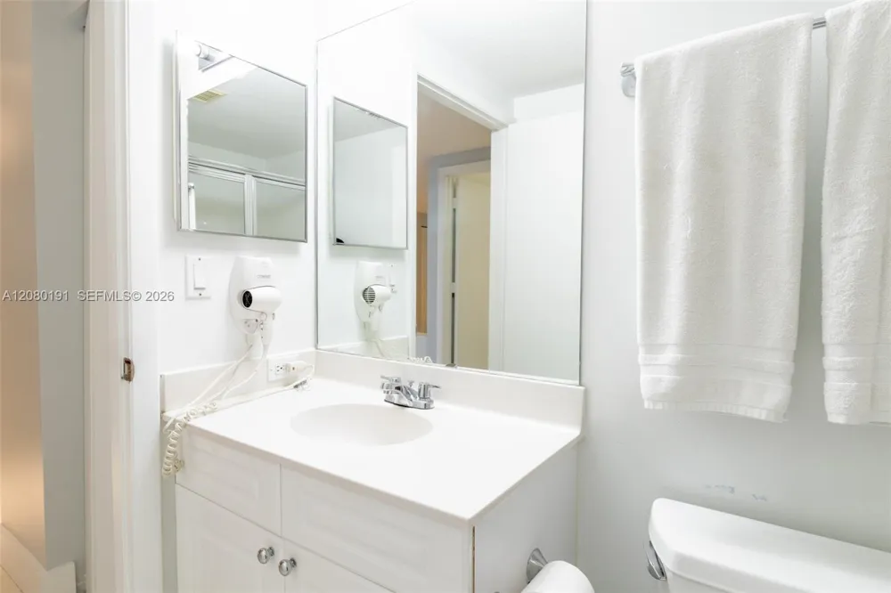 17050 W Bay Rd #405 Sunny Isles Beach, FL 33160