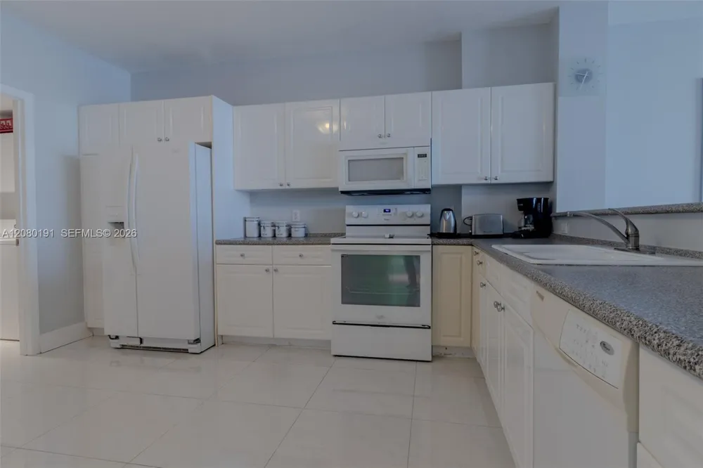 17050 W Bay Rd #405 Sunny Isles Beach, FL 33160