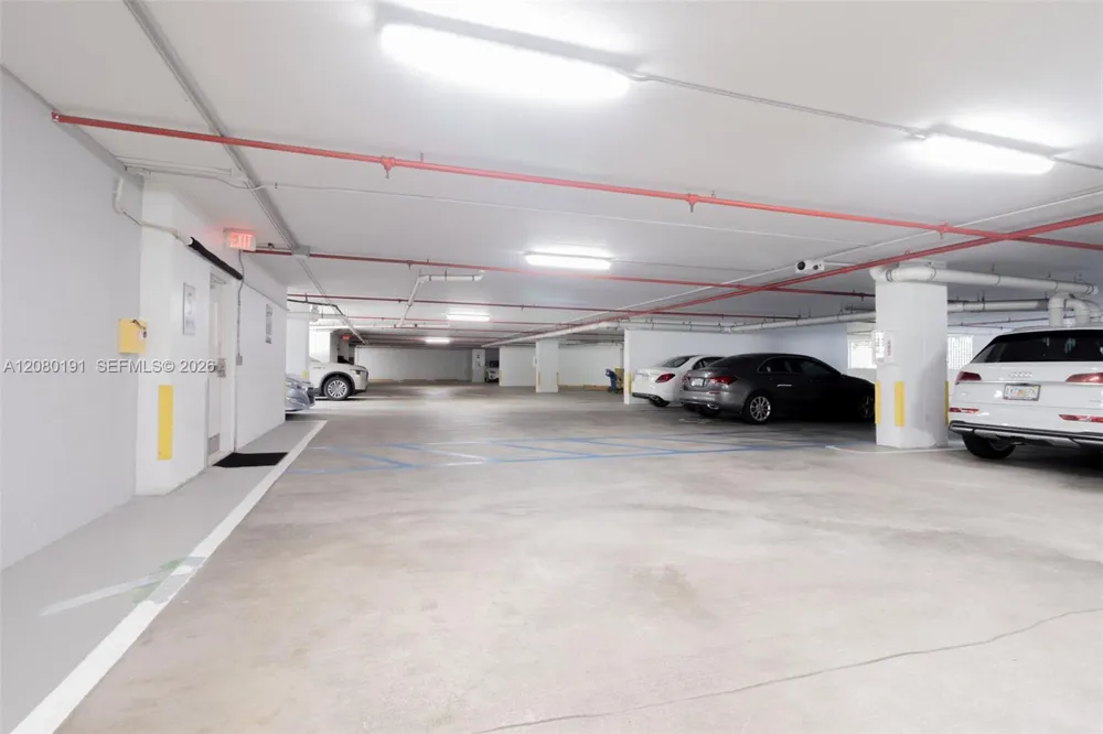 17050 W Bay Rd #405 Sunny Isles Beach, FL 33160