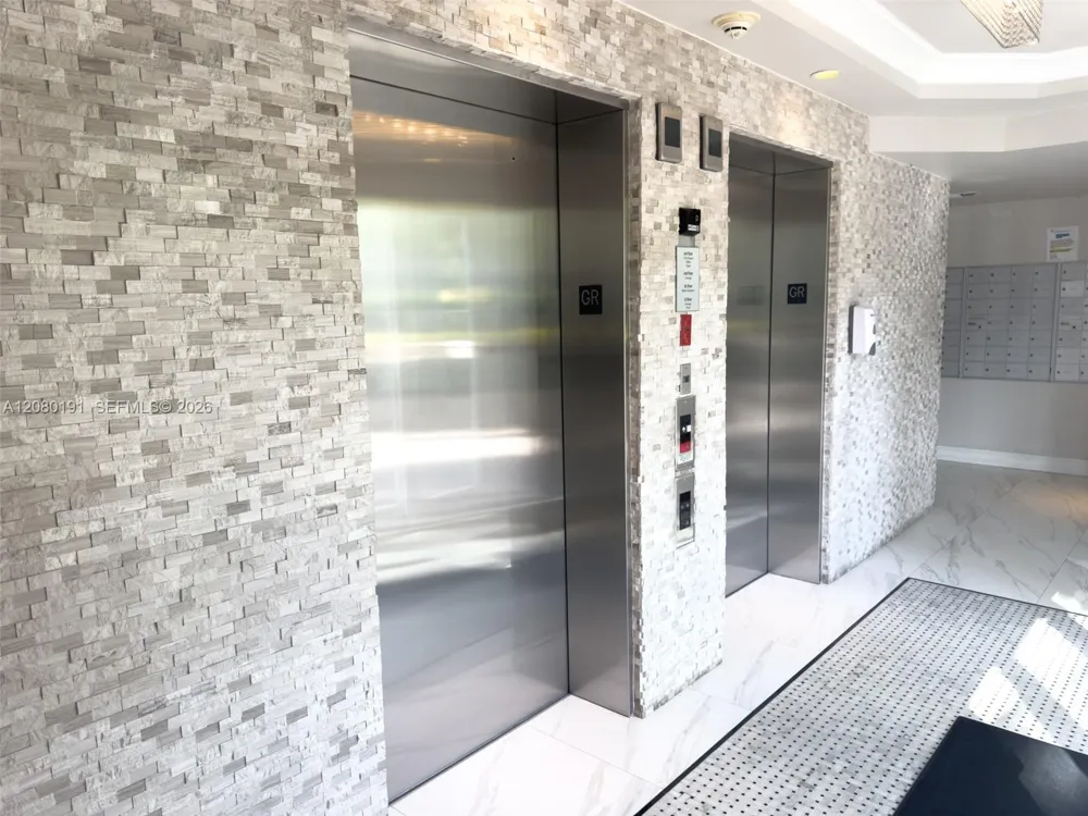 17050 W Bay Rd #405 Sunny Isles Beach, FL 33160