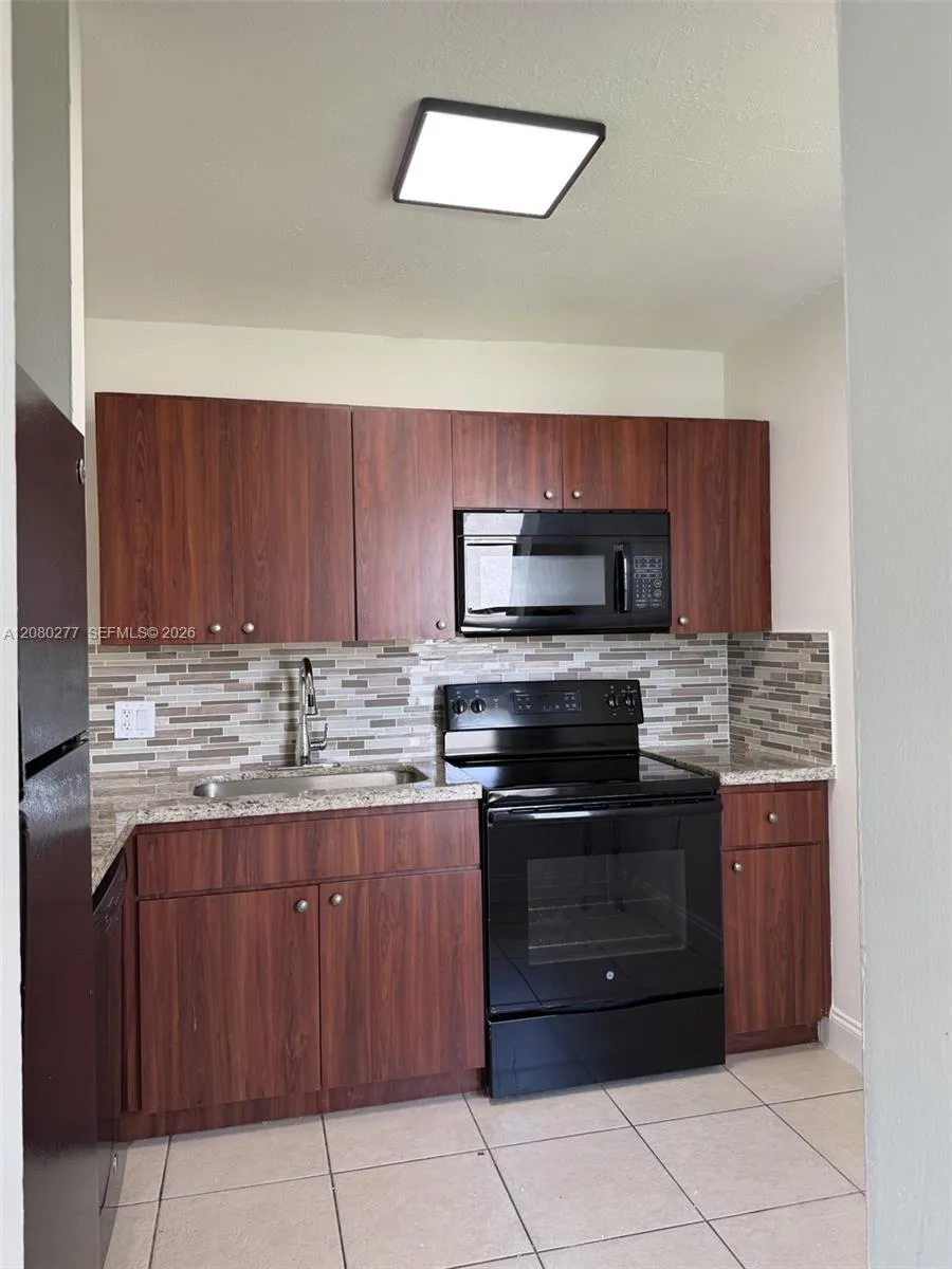 13781 SW 66th St #222B Miami, FL 33183