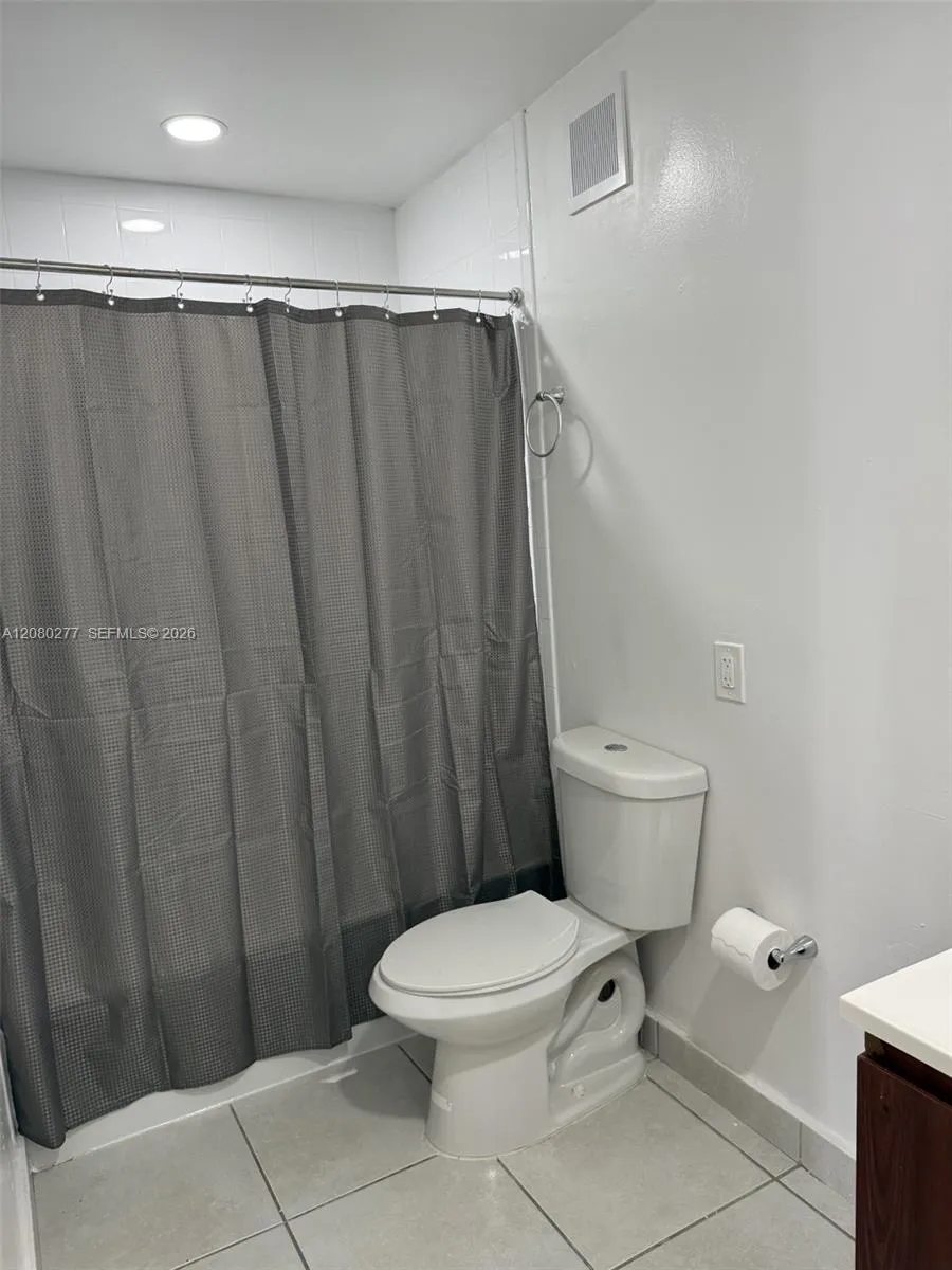 13781 SW 66th St #222B Miami, FL 33183