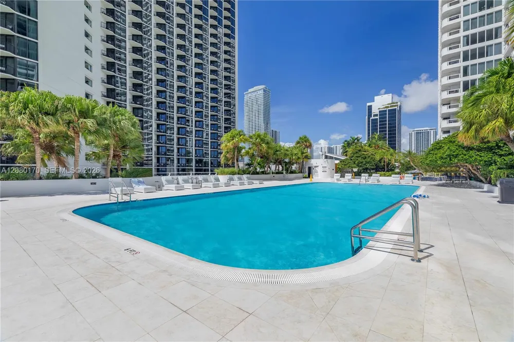 1717 Bayshore Dr #A-1541 Miami, FL 33132